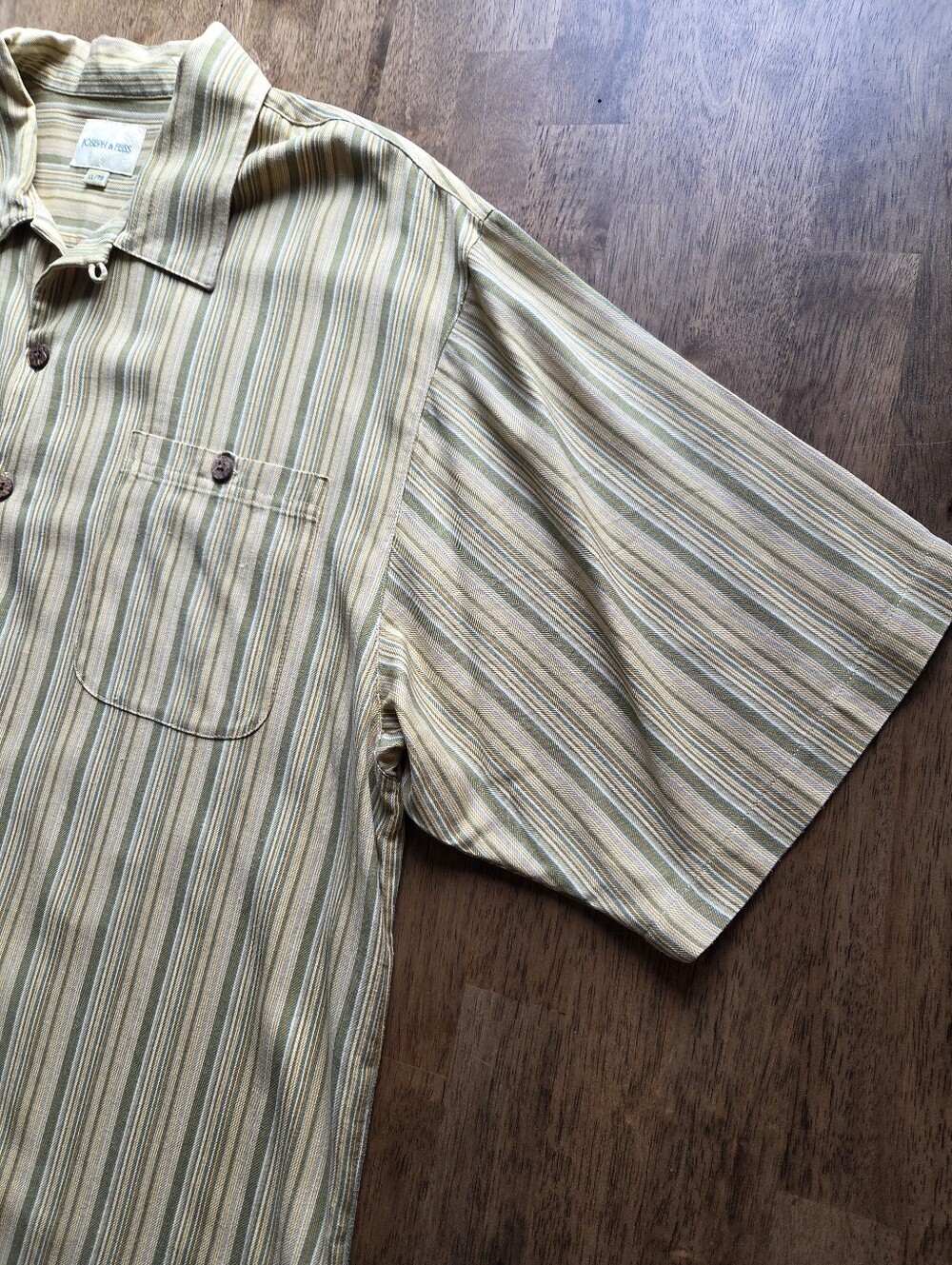 Vintage 100% Silk Joseph & Feiss Short Sleeve Wooden Button Shirt